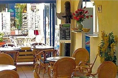 Le Neptune فندق 2*