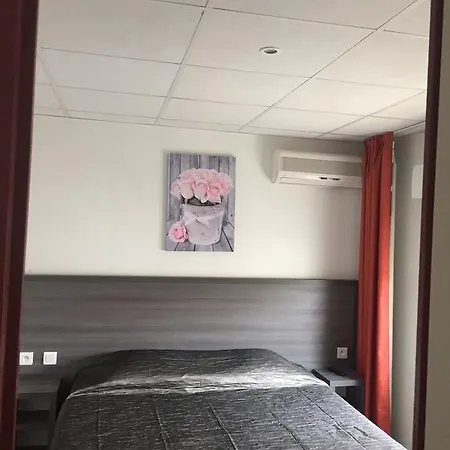 מלון Le Neptune 2*